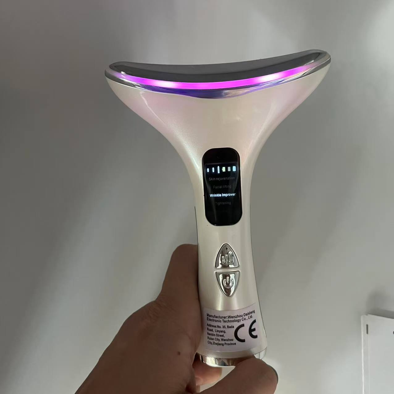 دستگاه لیفیتینگ صورت و گردن مدل M5