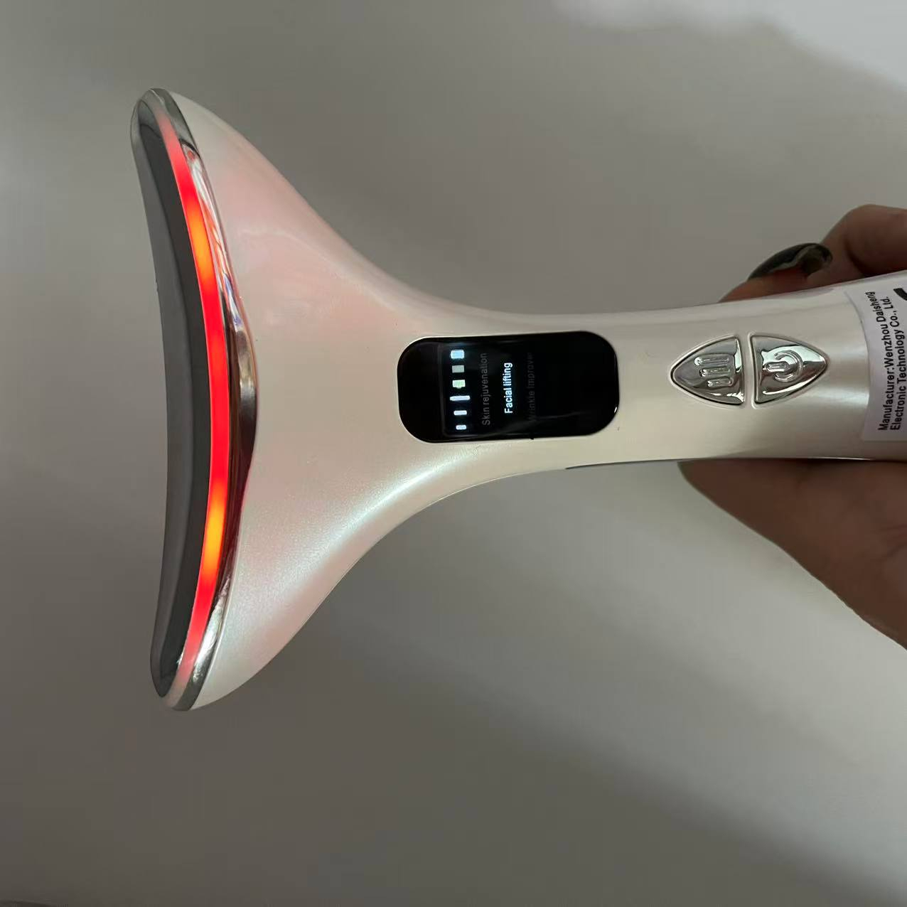 دستگاه لیفیتینگ صورت و گردن مدل M5