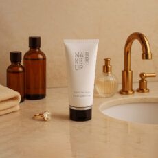 کرم شستشو صورت میکاپ فکتوری مدل Deep مناسب برای انواع پوست حجم 75 میلی لیتر