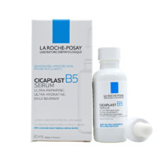 سرم ضد چروک لاروش پوزای مدل سیکاپلاست حجم 30 میلی لیتر