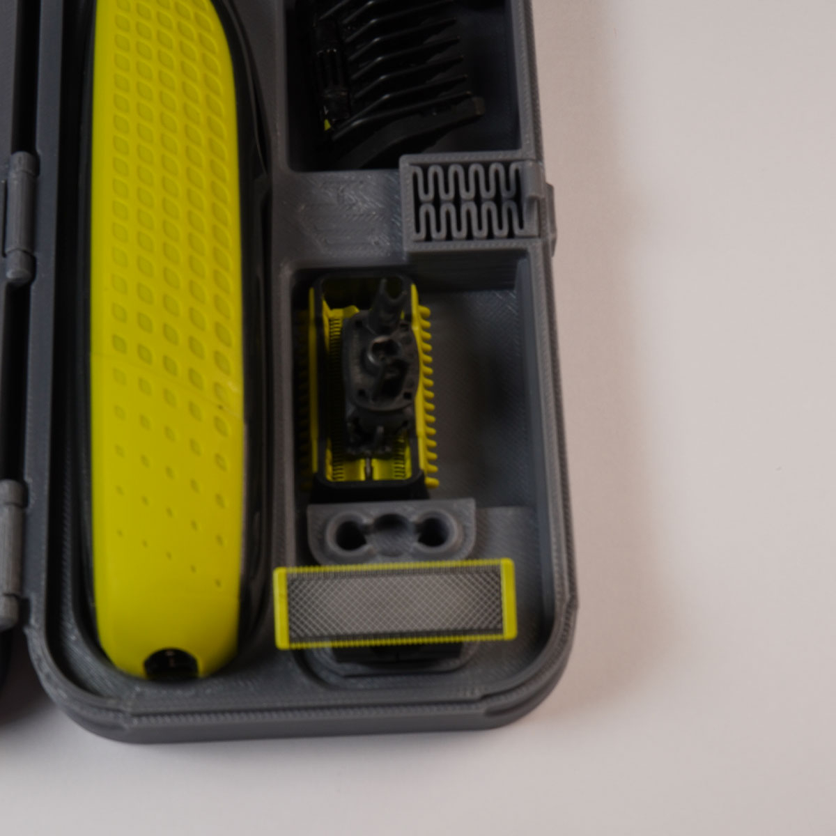 قاب زیر تیغ ماشین اصلاح مدل المپیا