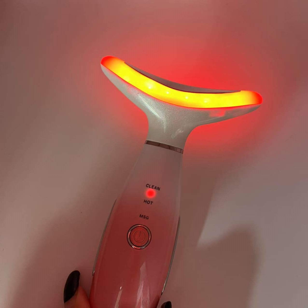 دستگاه لیفیتینگ صورت و گردن مدل 7LED-MSG