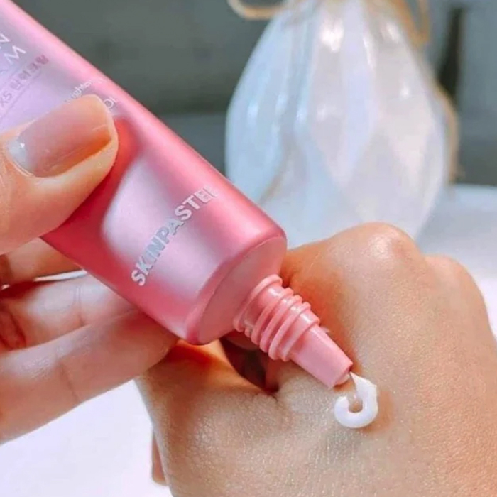 کرم ضد چروک اسکین پاستل مدل Retinol x5 حجم 30 میلی لیتر