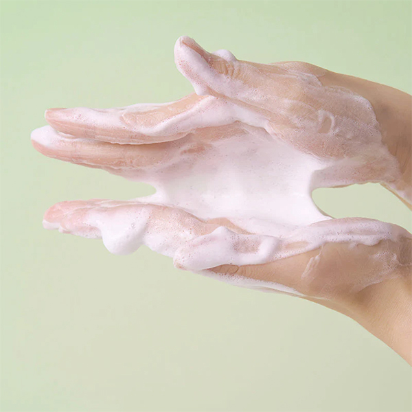 فوم شستشو صورت سانتلا مدل چای سبز مناسب انواع پوست حجم 125 میلی لیتر