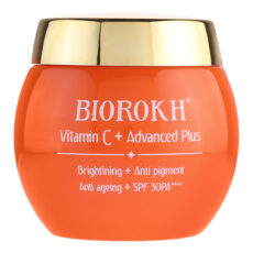 کرم مرطوب کننده بایورخ مدل Vitamin C مناسب برای انواع پوست وزن 120 گرم