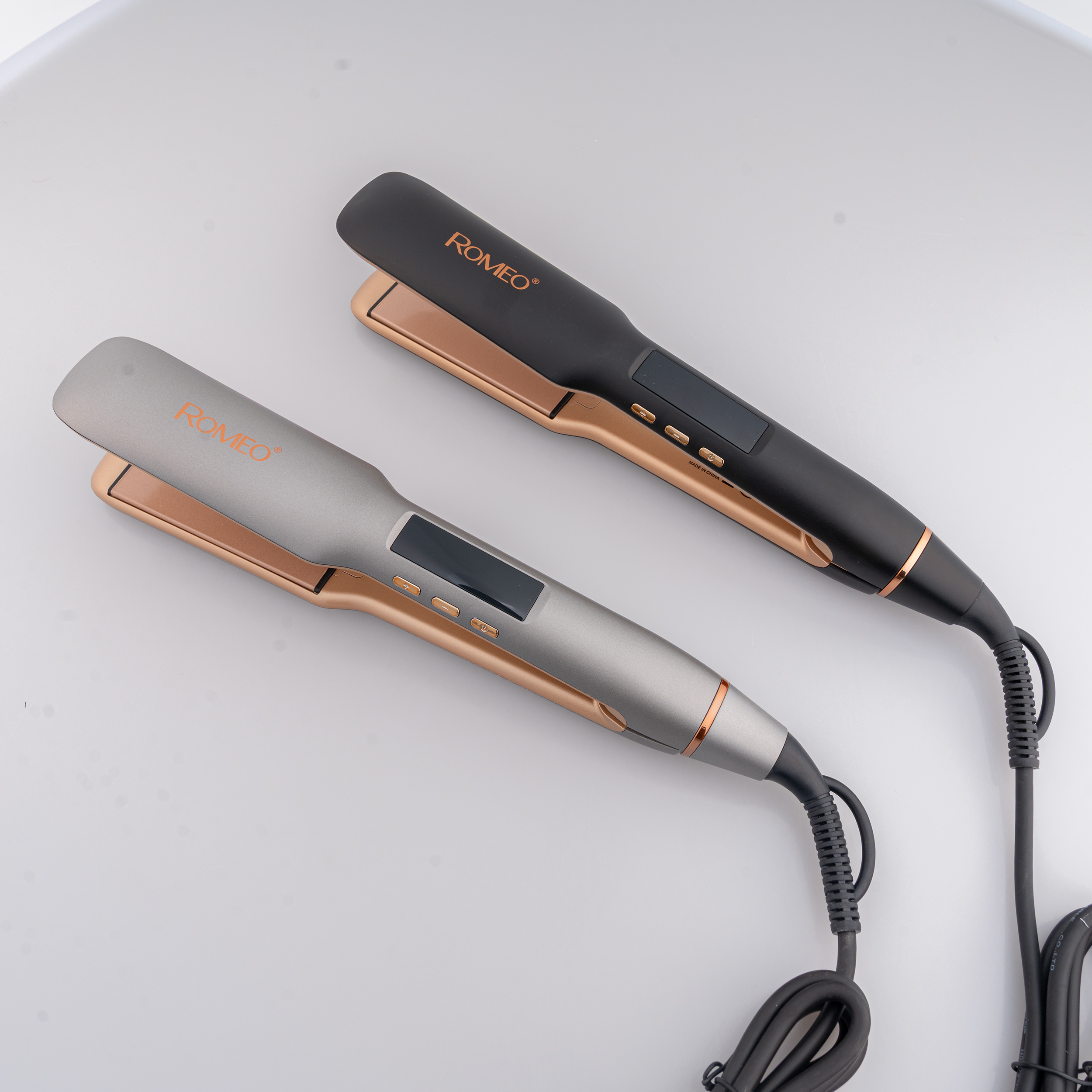 اتو مو حرفه ای رومئو مدل RM-5454