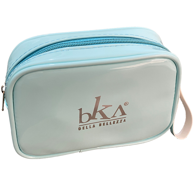 رژ لب مایع بکا کد LG232632 مجموعه 3 عددی به همراه کیف لوازم آرایش کد VG