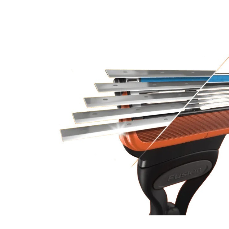 خود تراش ژیلت مدل Fusion 5 به همراه تیغ یدک