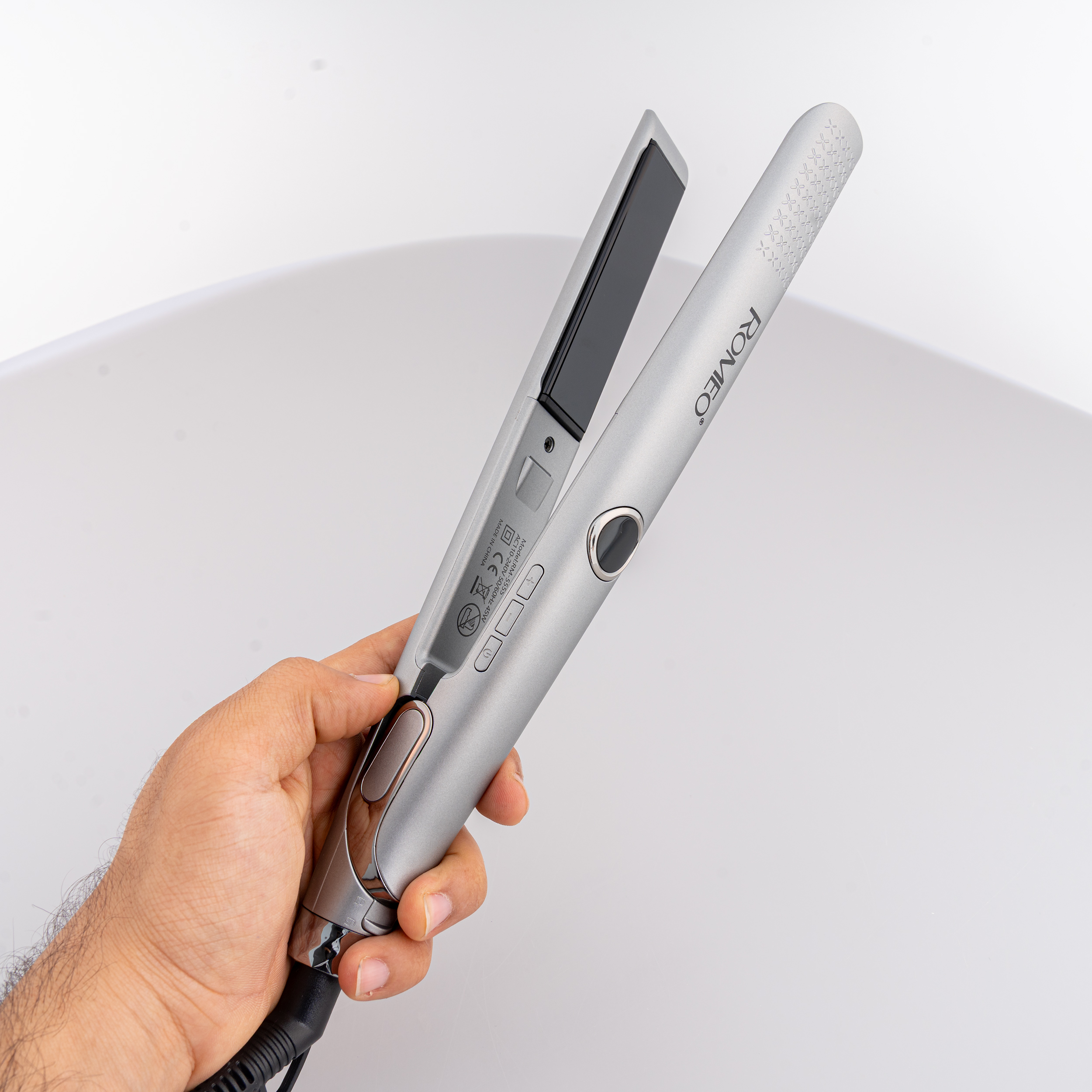 اتو و حالت دهنده ی مو حرفه ای رومئو مدل RM-5555 به همراه فر کننده مو