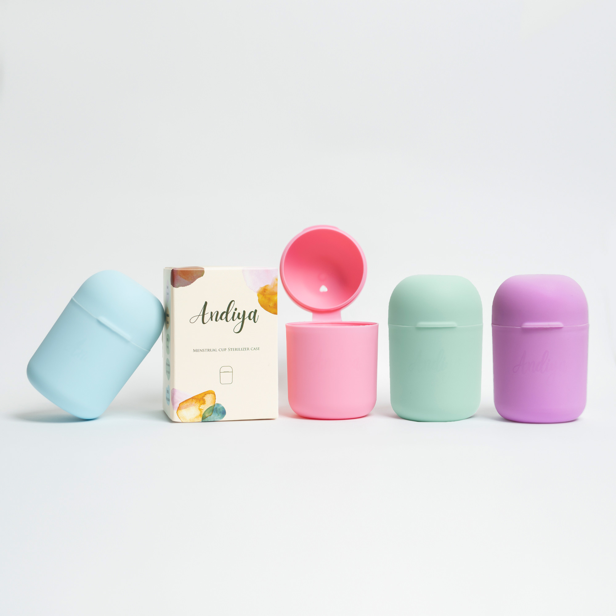 کاپ قاعدگی آندیا مدل 001 سایز کوچک به همراه لیوان کاپ قاعدگی آندیا مدل Alpha