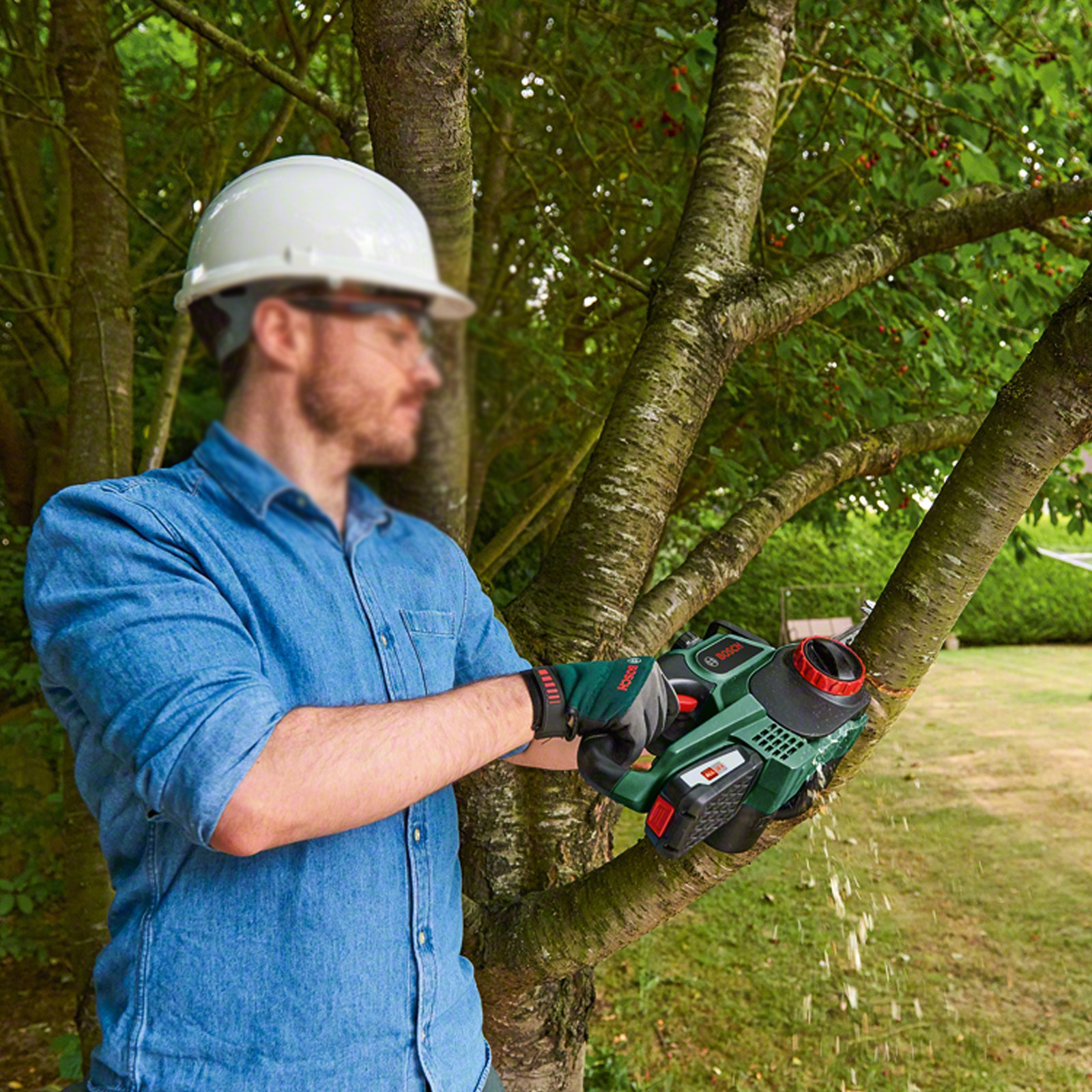 اره زنجیری شارژی بوش مدل Universal 18