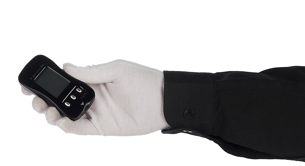 دستگاه تست قند خون کرسنس مدل IS643212-R به همراه قلم لانست زن