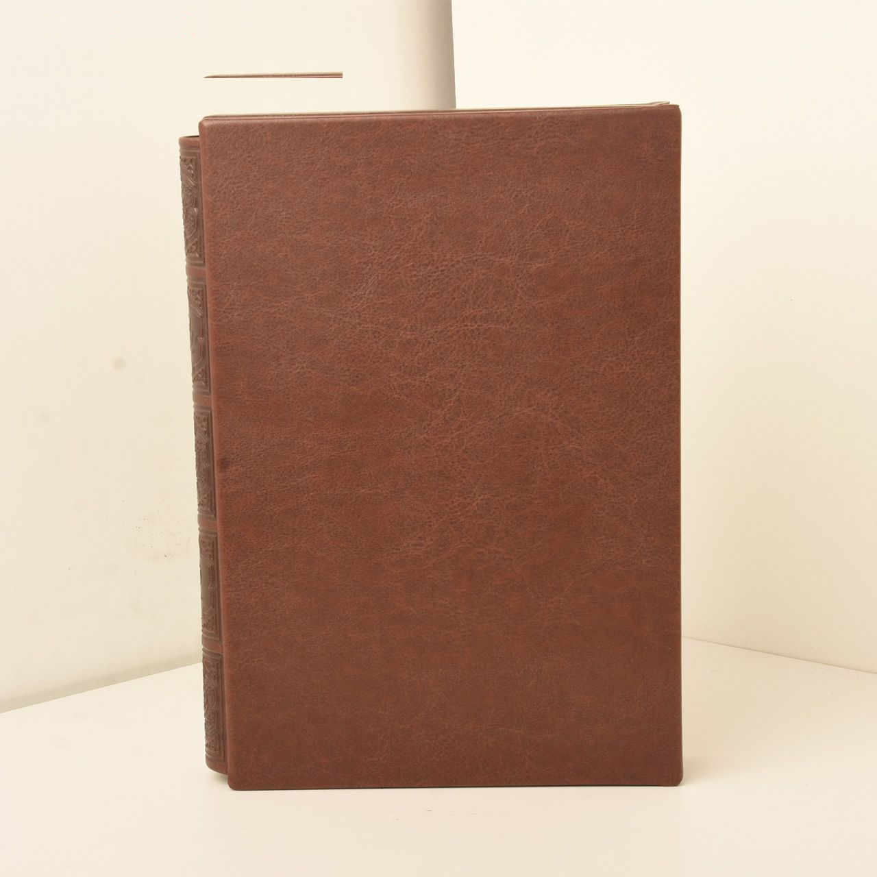 کتاب دیوان حافظ اثر شمس الدین محمدحافظ شیرازی نشر پارمیس