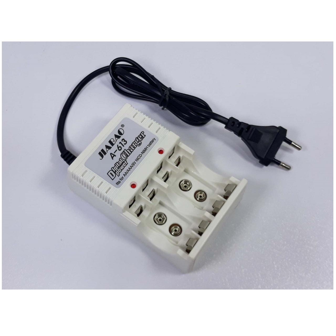 شارژر جیابائو مدل A-613 به همراه 4 باتری شارژی قلمی