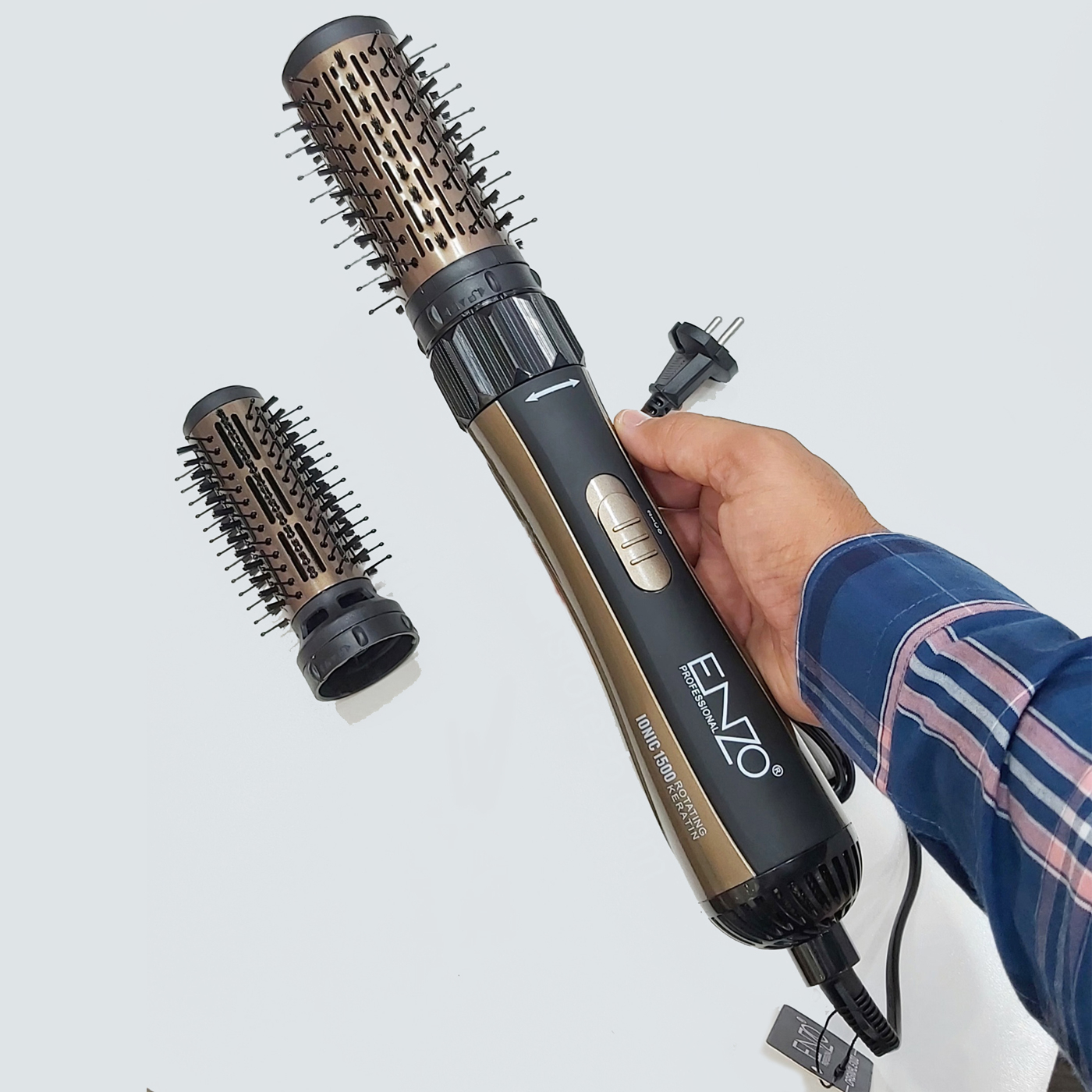 سشوار برس دار چرخشی انزو پروفیشینال مدل EN 745