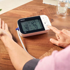 دستگاه فشارسنج امرن مدل M7