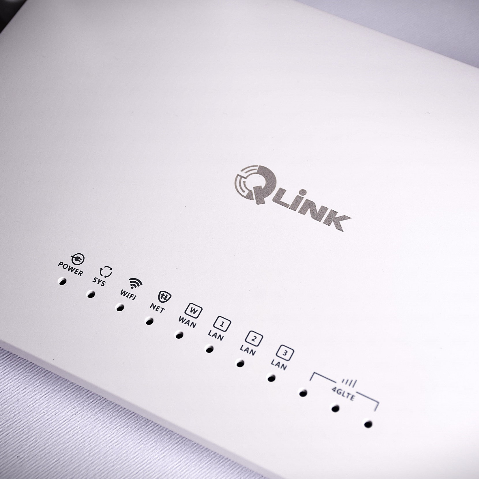 مودم روتر 4G LTE قابل حمل کیولینک مدل QLINK QL610