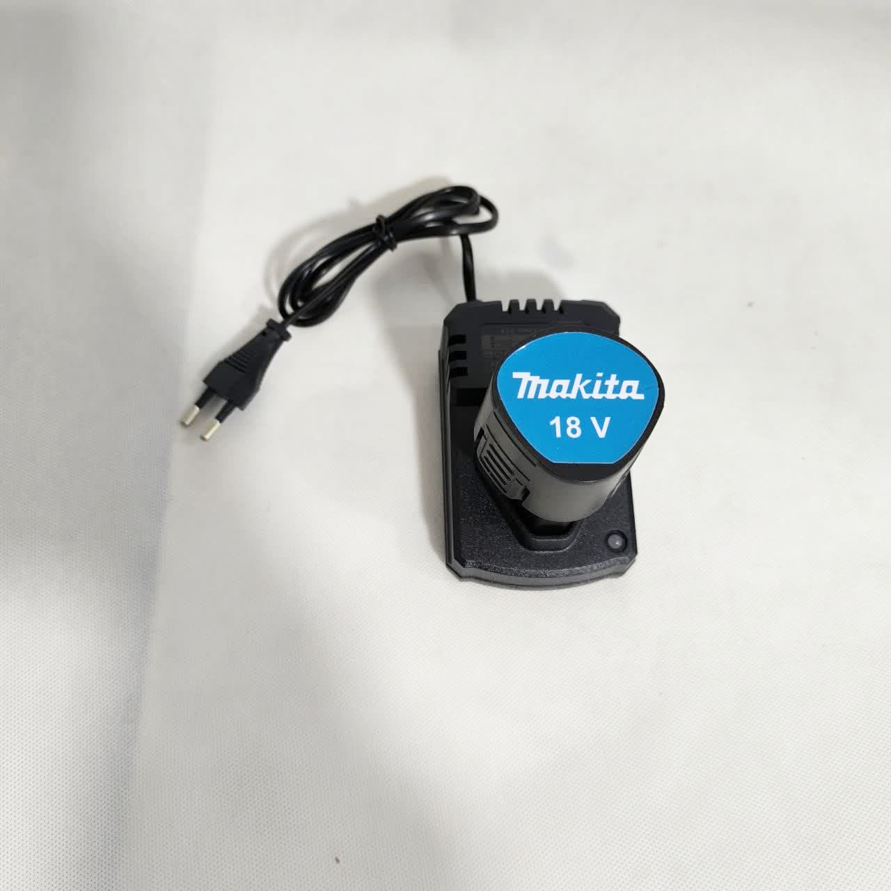 پیچ گوشتی شارژی ماکیتا مدل 18V-single battery مجموعه 28 عددی