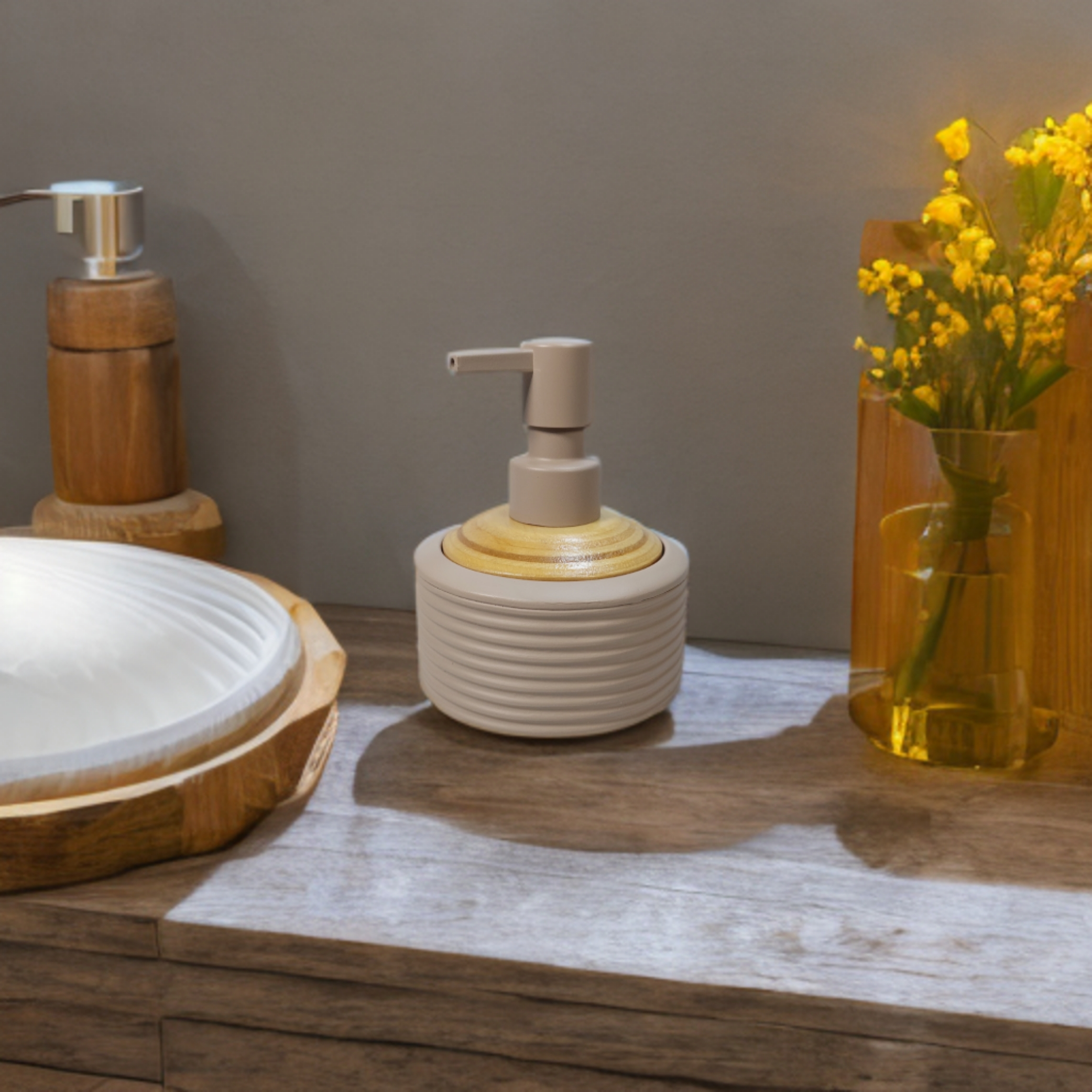 مخزن مایع دستشویی مدل فنری