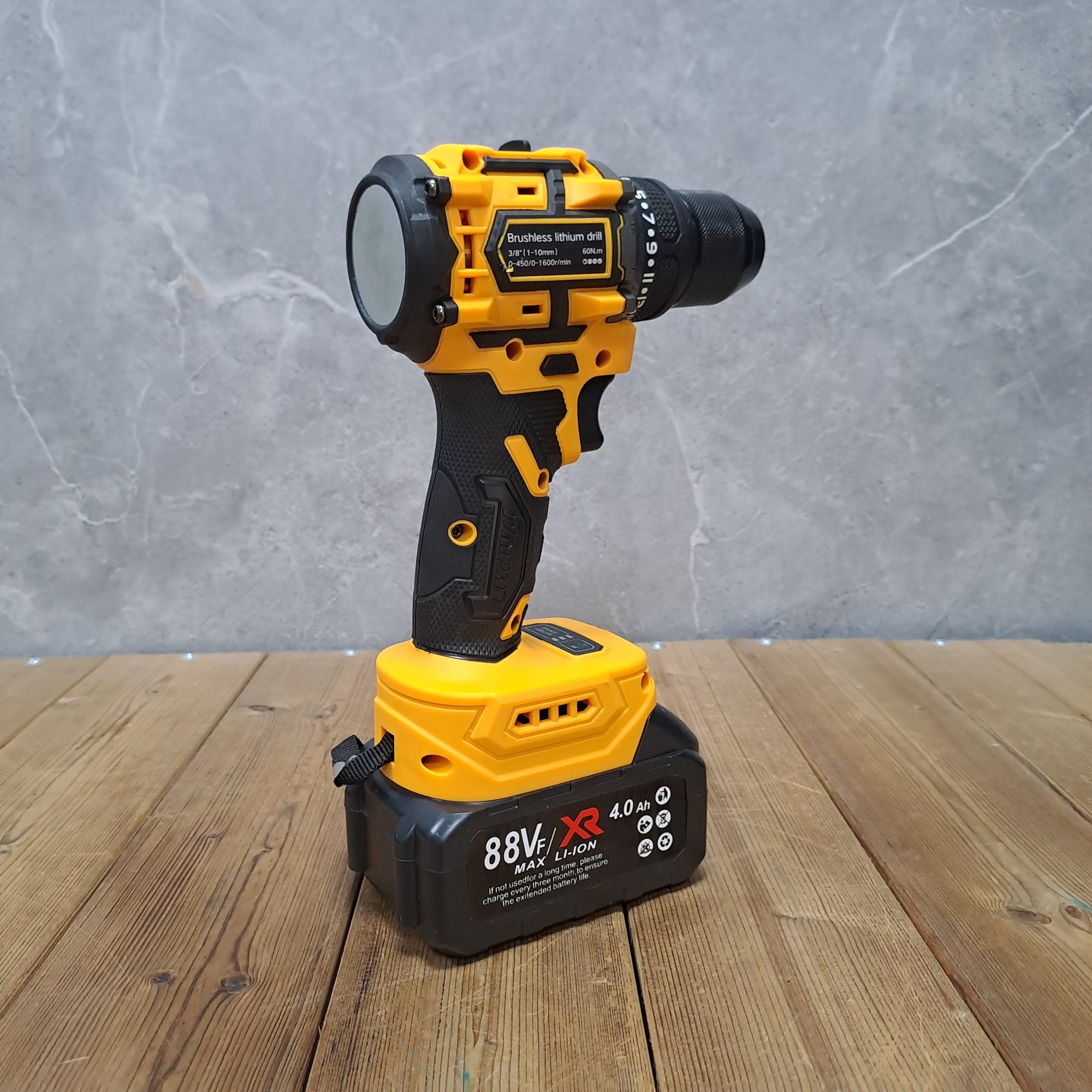 مجموعه 28 عددی دریل پیچ گوشتی شارژی براشلس صنعتی نیو پاور مدل  JAPAN _ TECHNOLOGY