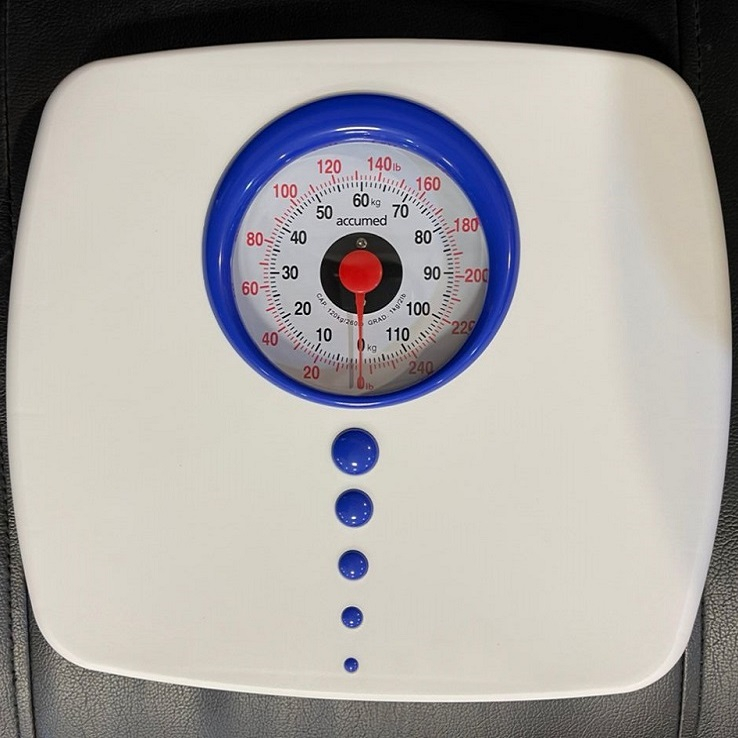 ترازو مکانیکی اکیومد مدل WB1101