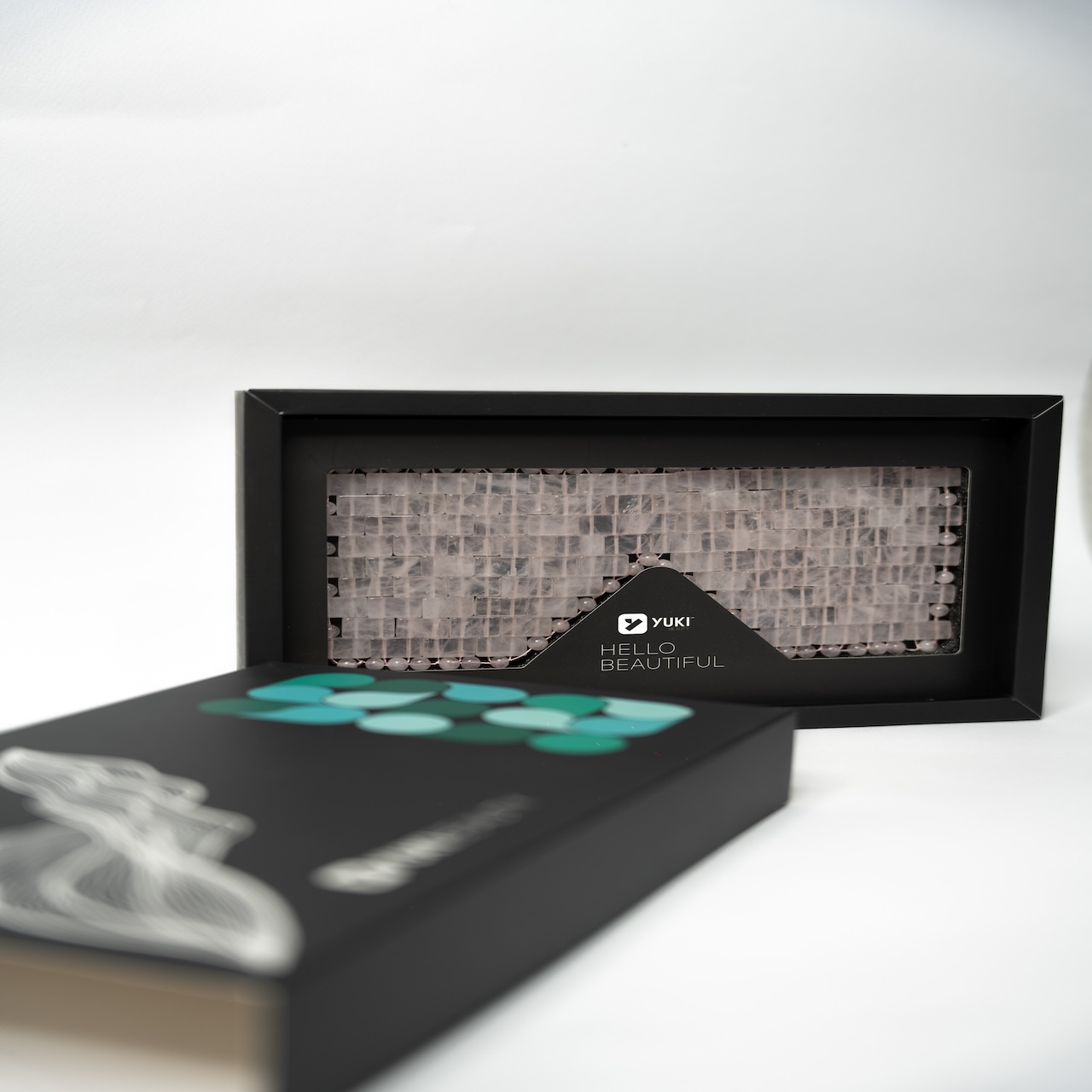 ماساژور چشم یوکی بیوتی مدل رز کوارتز