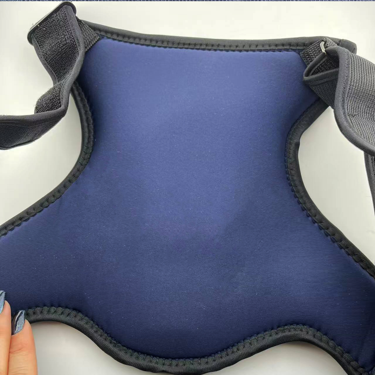 قوزبند لولایی طبی مدل شارژی کد j-9001 به همراه کنترل