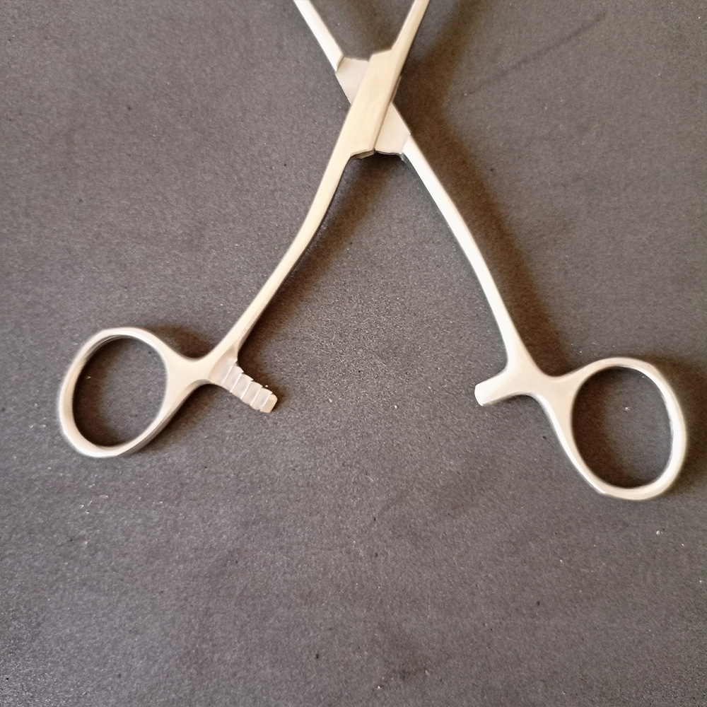 پنس زبانگیر هلث تک مدل 16