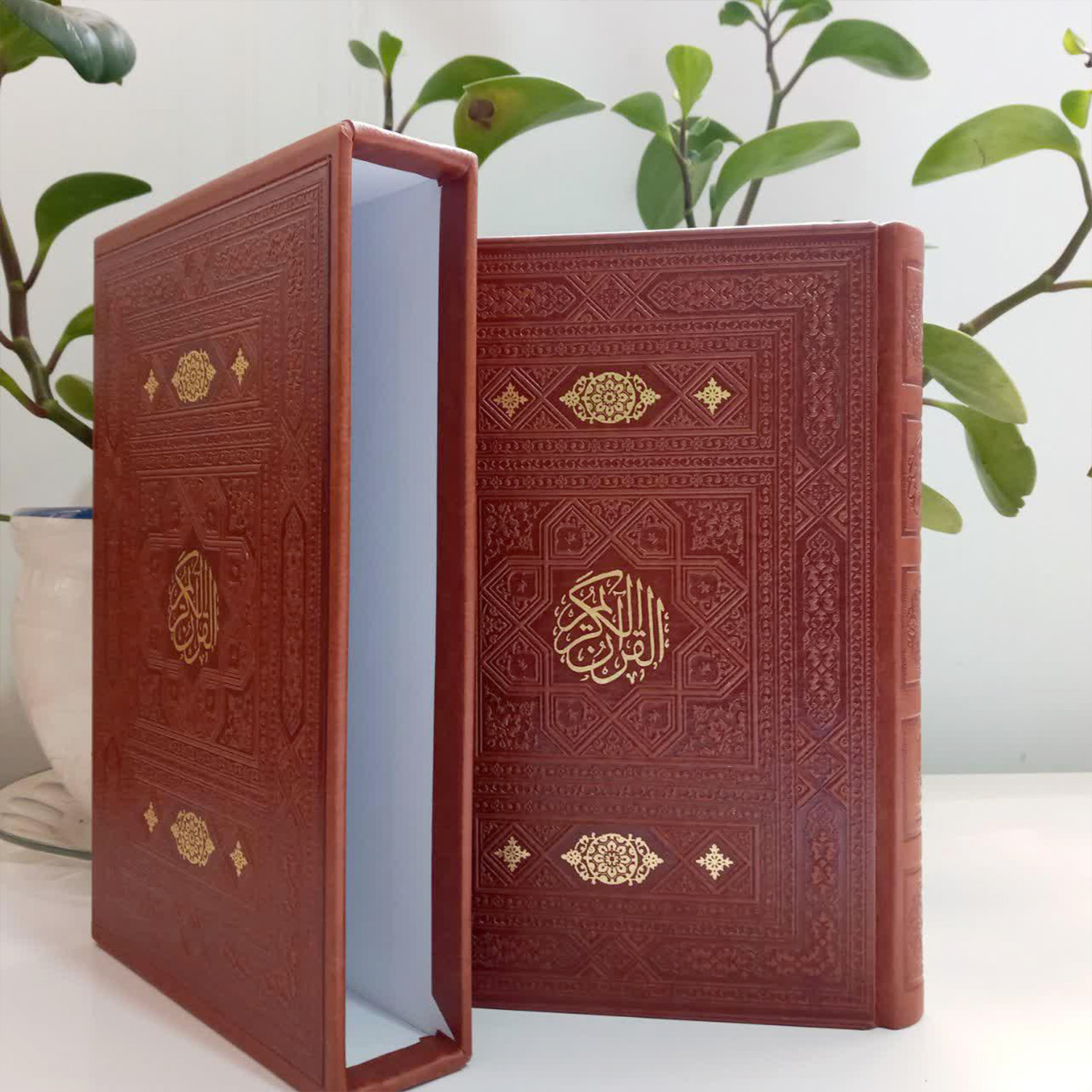 کتاب قرآن کریم ترجمه حسین انصاریان انتشارات اسلامی