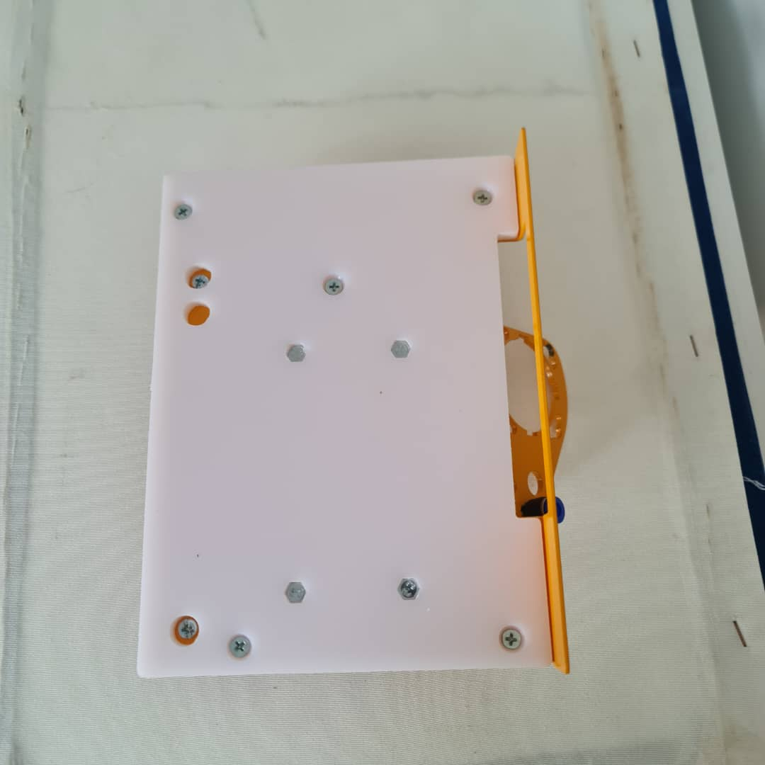 تبدیل مینی فرز به فارسی بر سرامیک و چوب مدل ۱۰۰۵