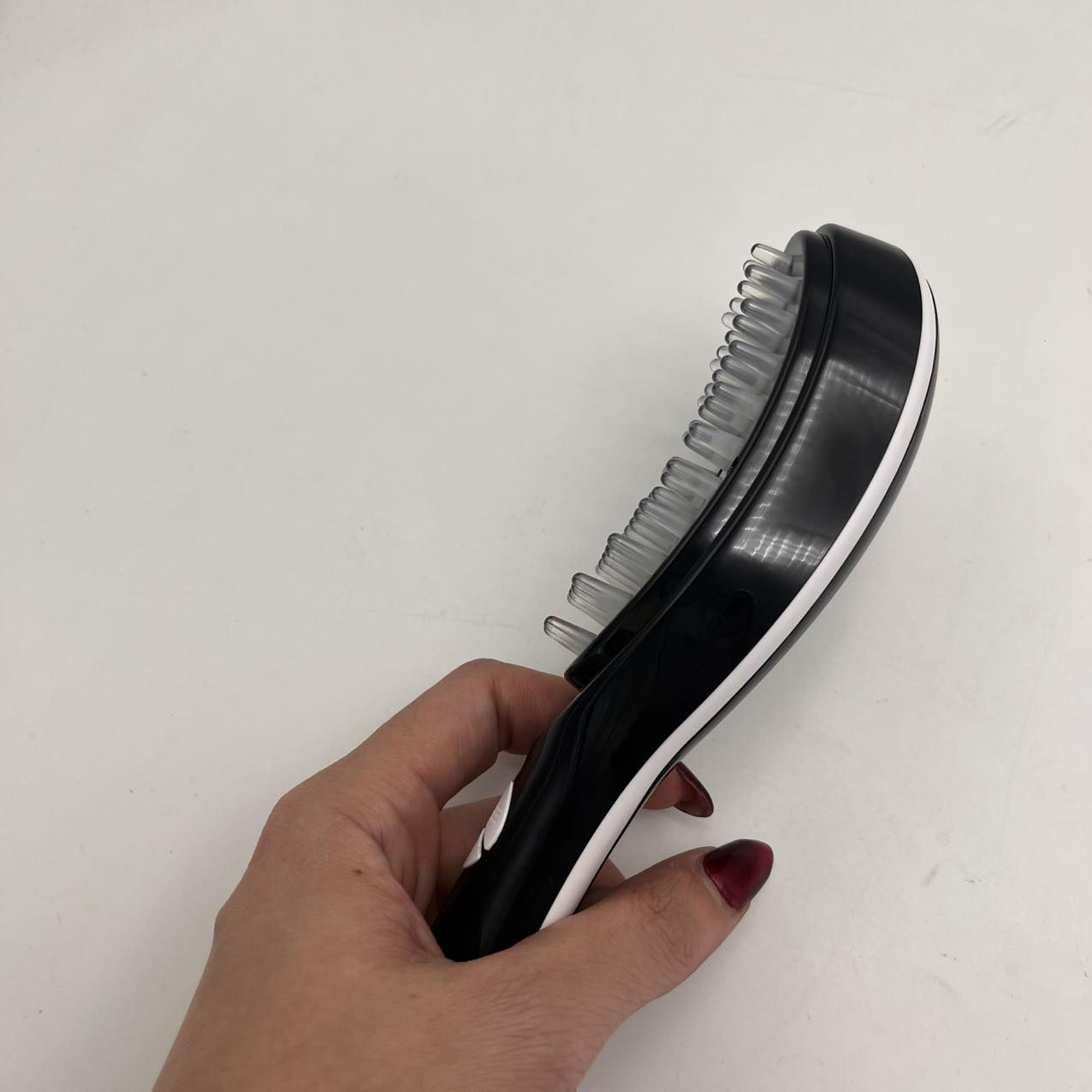 ماساژور برقی سر کد 003-QC