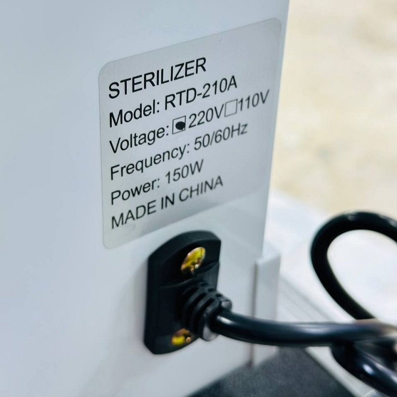 دستگاه حوله گرمکن و استریل مدل RTD-210A