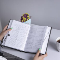 کتاب فرهنگ معاصر عربی - فارسی اثر آذرتاش آذرنوش نشر نی