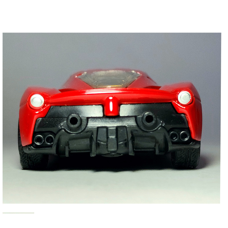 ماشین بازی مدل فلزی فراری کد f8