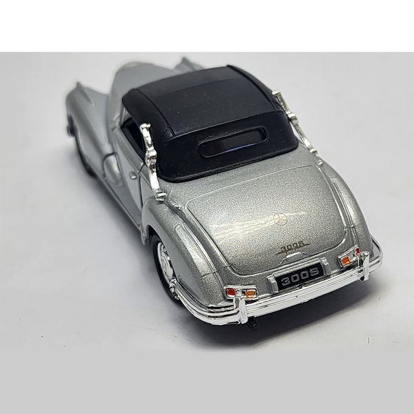 ماشین بازی ولی مدل فلزی عقب کش بنز Benz 300S