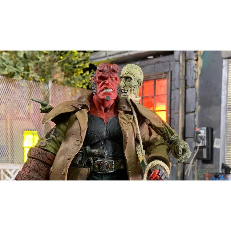 اکشن فیگور مدل پسر جهنمی هل بوی سری Hellboy Zombie Mezco