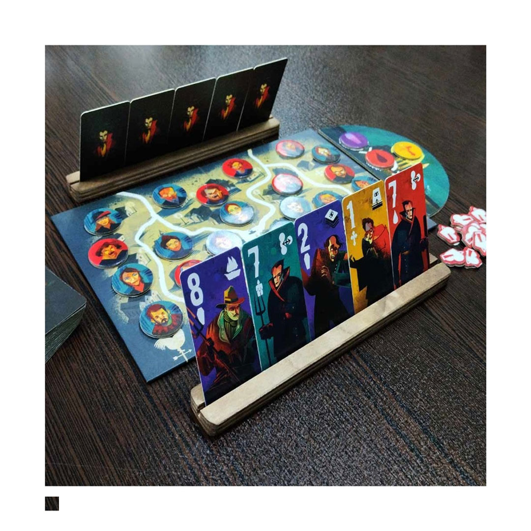 بازی فکری مانترا دراکولا در مقابل ون هلسینگ مدل Dracula vs Van Helsing