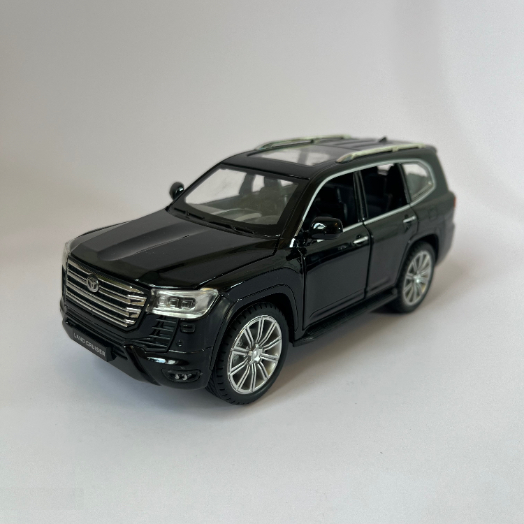 ماشین فلزی مدل تویوتا لندکروز 1020