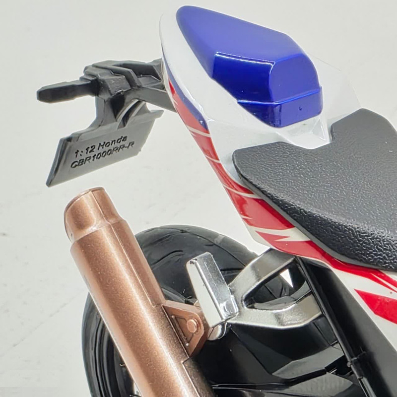 ماکت موتور ناب سل مدل هوندا فلزی سی بی آر Honda CBR1000-R FIreblade SP همراه با جاسوییچی