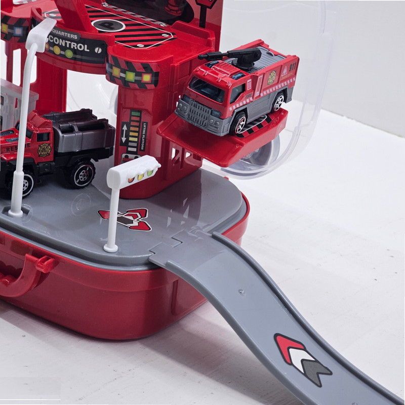 ست 8 تکه ماشین بازی ناب سل مدل پارکینگ چمدانی آتش نشانی