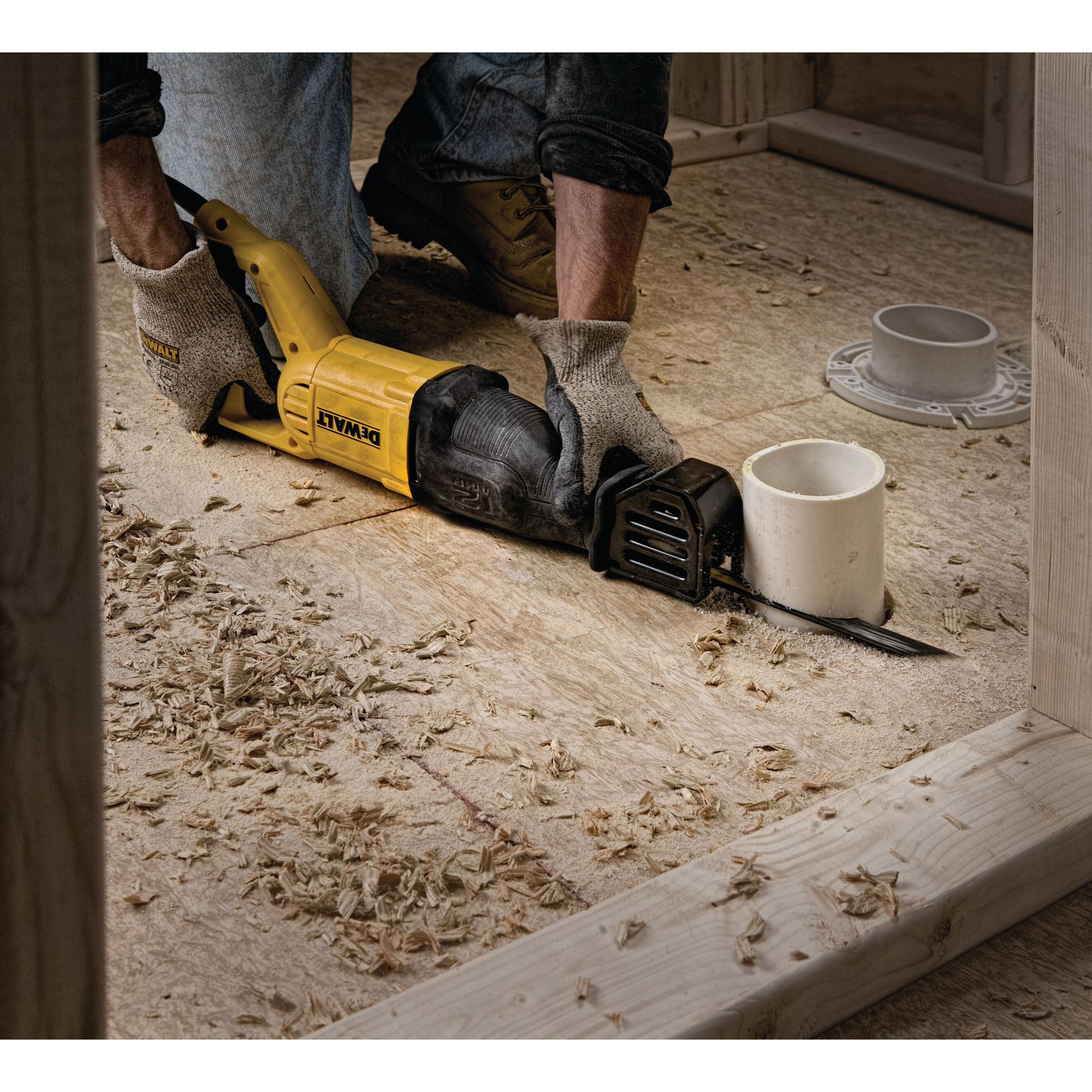 تیغ اره افقی بر دیوالت مدل DT2364