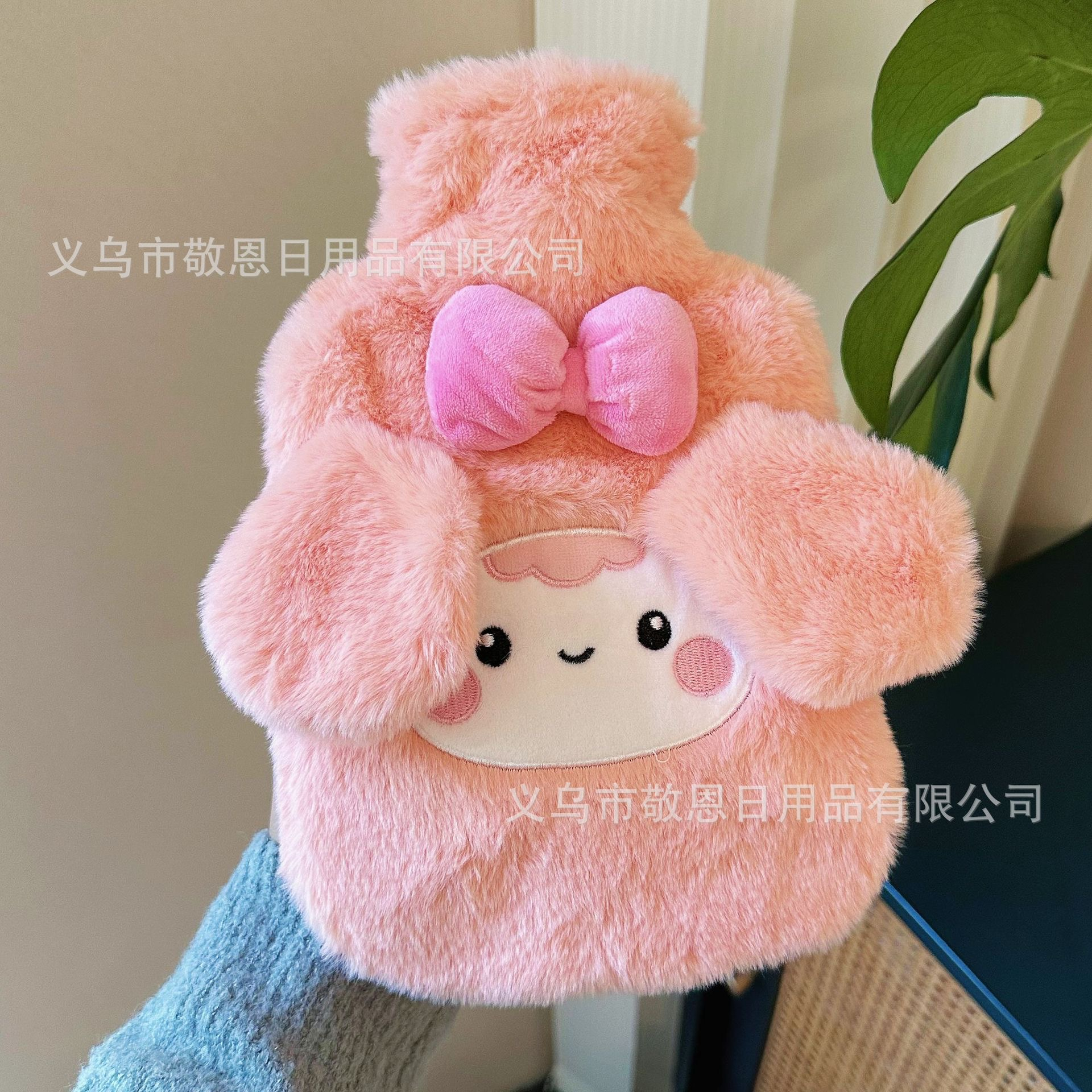 کیسه آب گرم بنکس مدل T5577 طرح عروسکی