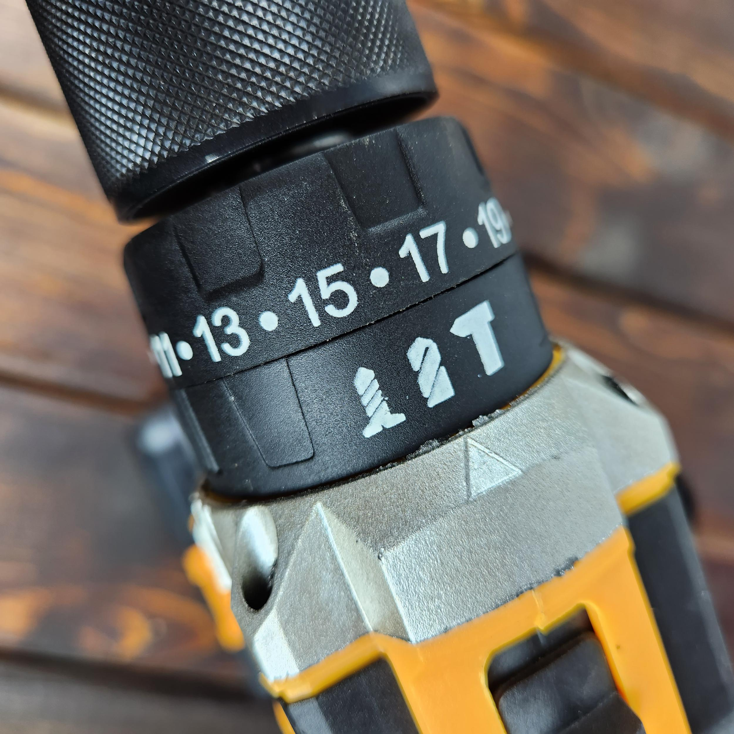 مجموعه 100 عددی دریل پیچ گوشتی شارژی چکشی صنعتی اینتیمکث مدل 0925