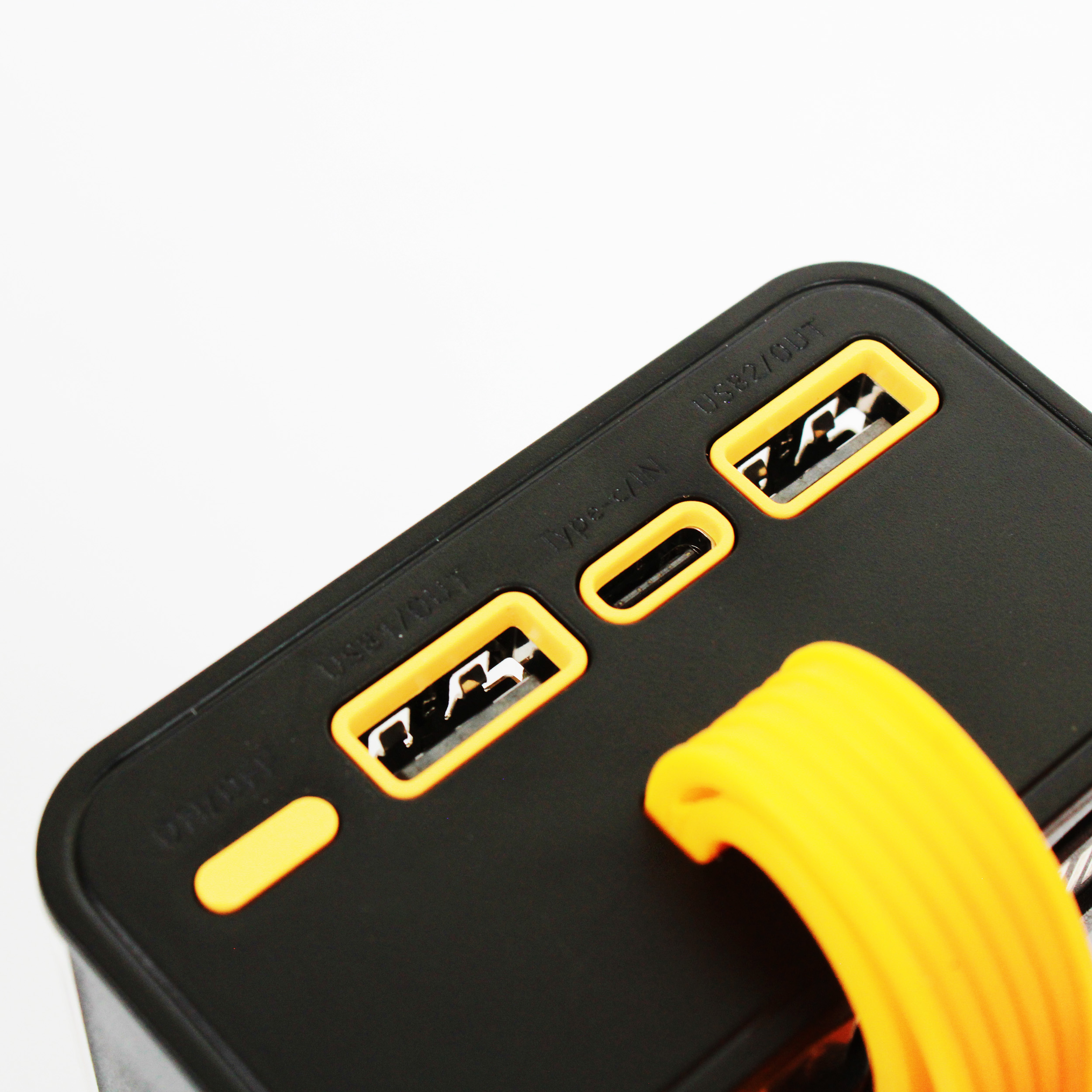 پاوربانک 22.5 وات آیرنج مدل IR - D253 ظرفیت 10000 میلیآمپرساعت