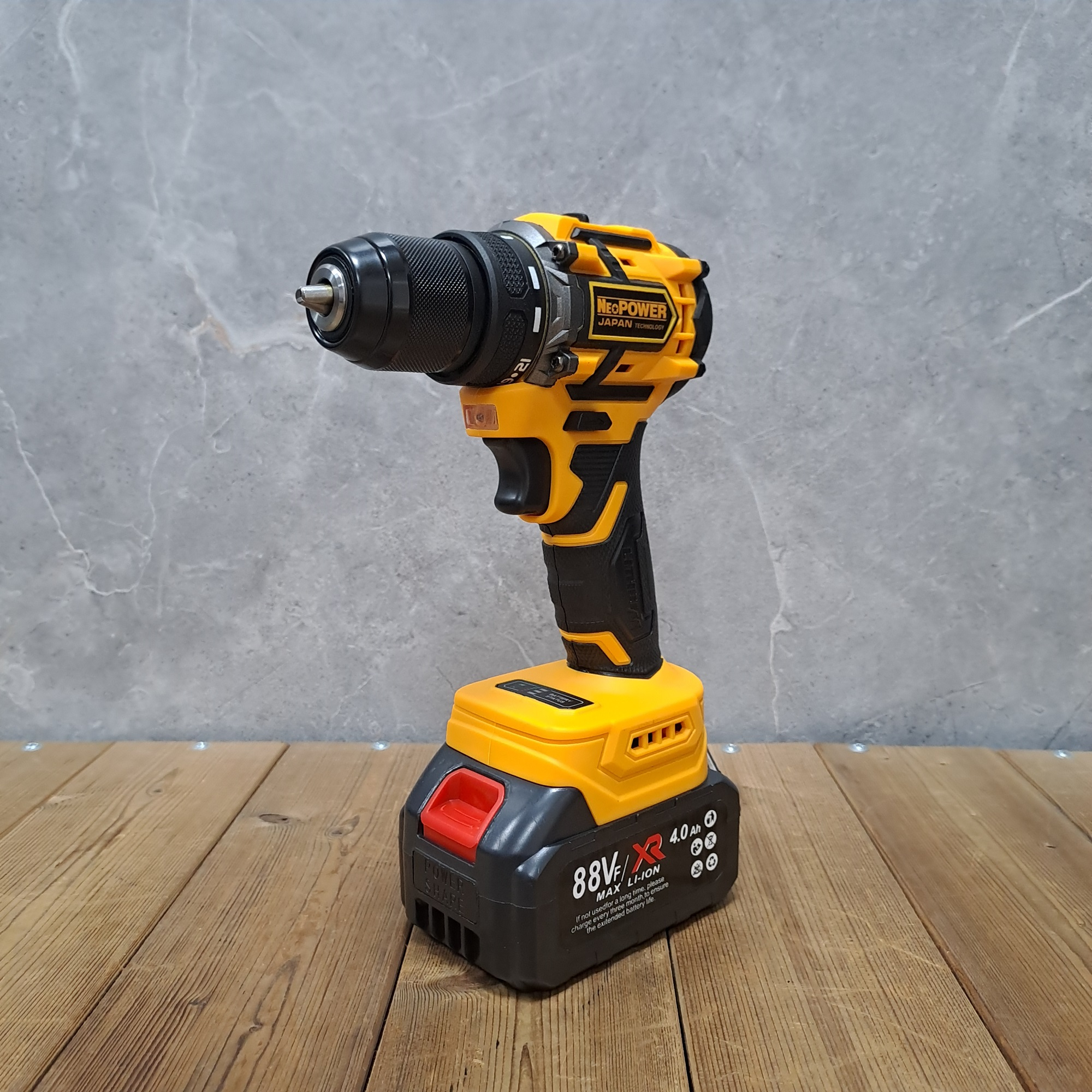 مجموعه 28 عددی دریل پیچ گوشتی شارژی براشلس صنعتی نیو پاور مدل  JAPAN _ TECHNOLOGY