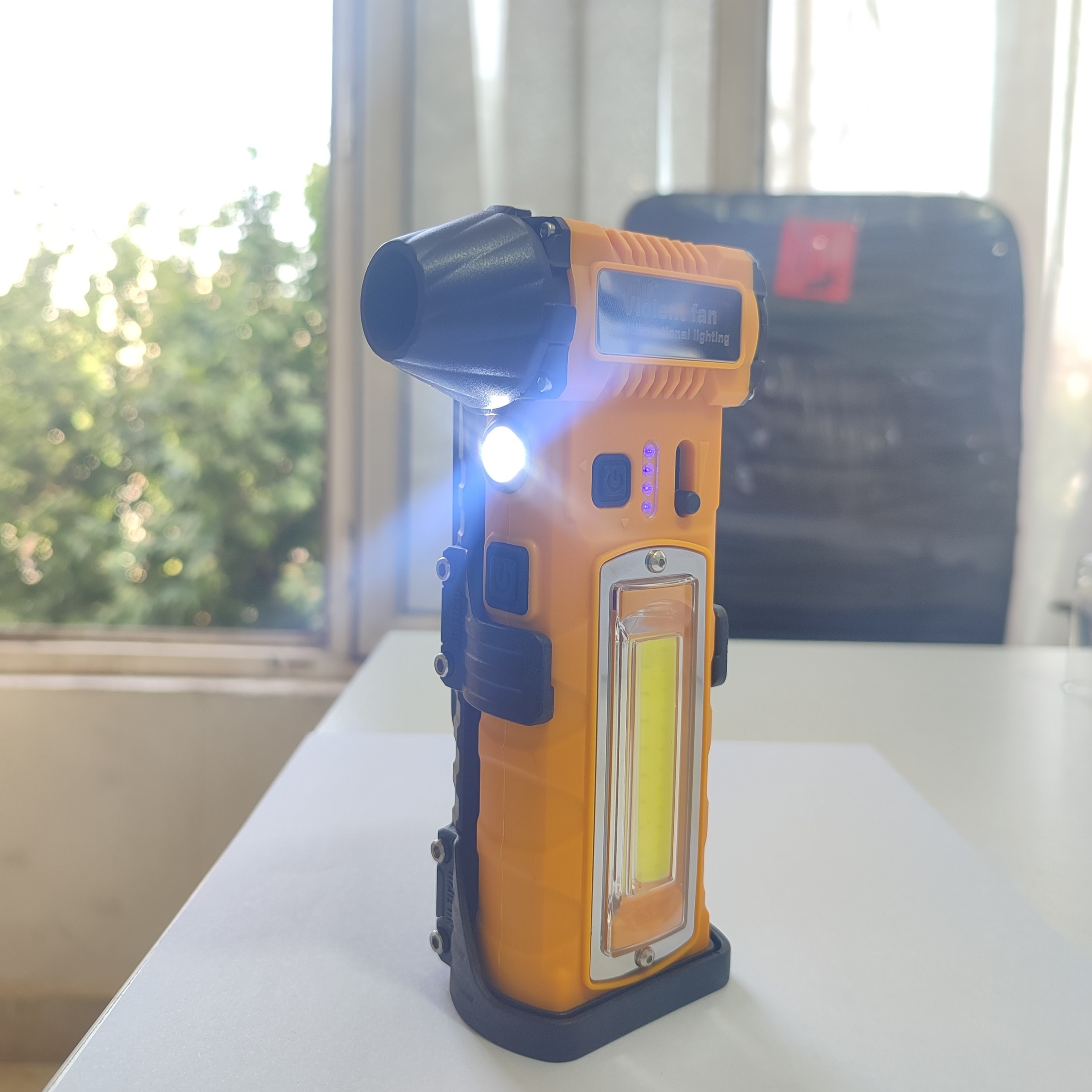 دستگاه دمنده شارژی 20 وات وایولنت فن  مدل F020