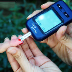 دستگاه تست قند خون ایکان مدل آنکال اکسترا OGM-191