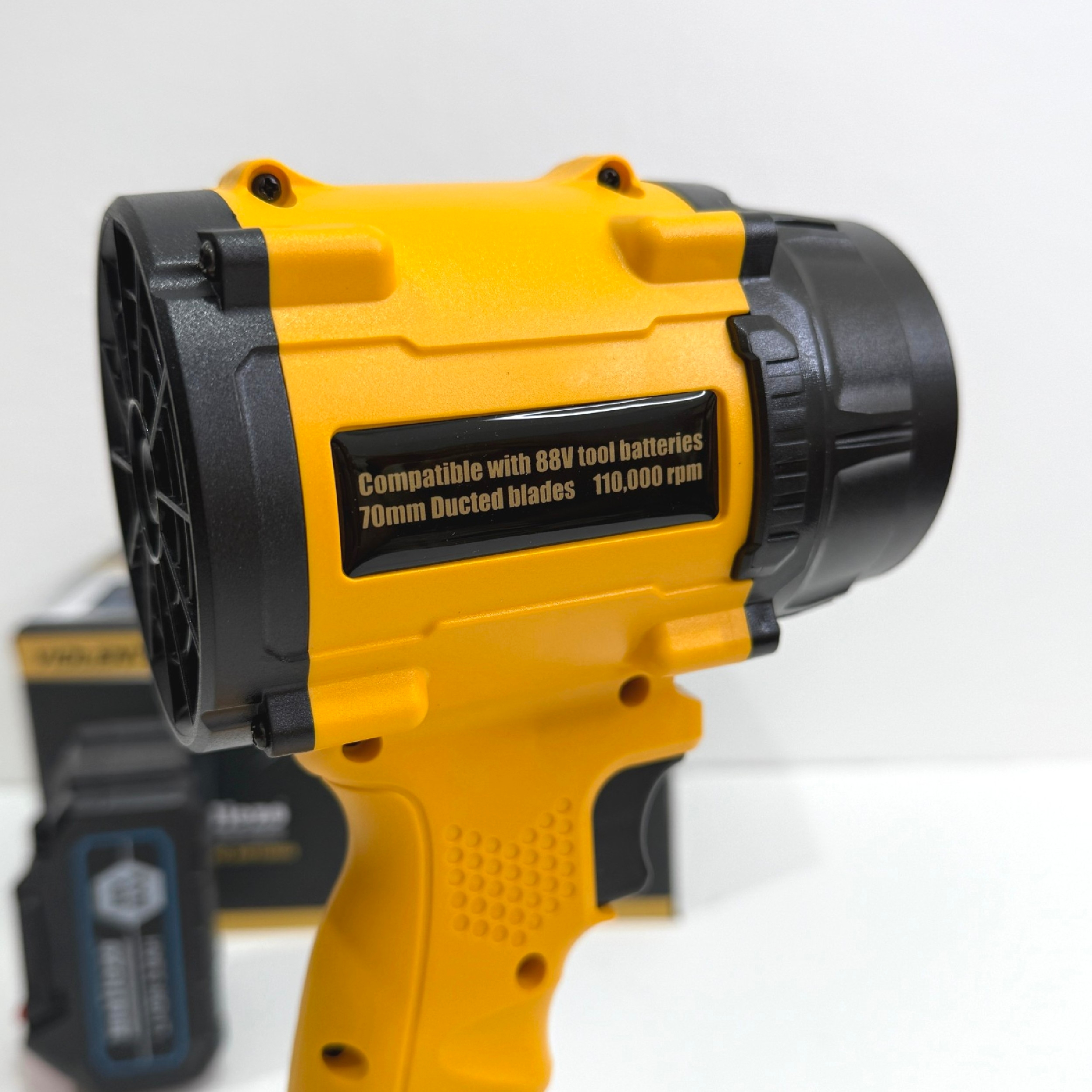 دستگاه دمنده شارژی مدل مالیزو F018