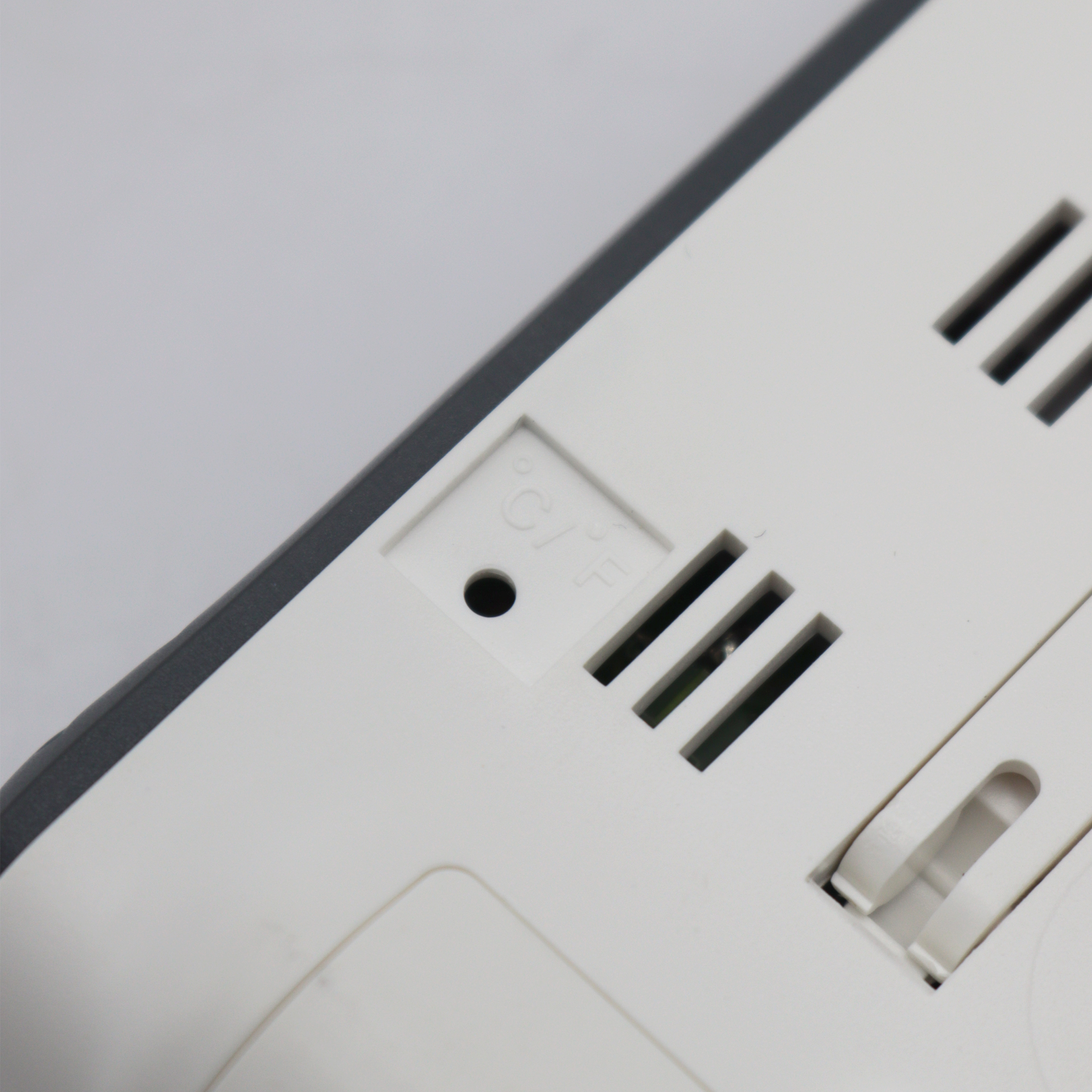 دما سنج و رطوبت سنج مدل بت کد YPSF-DC102