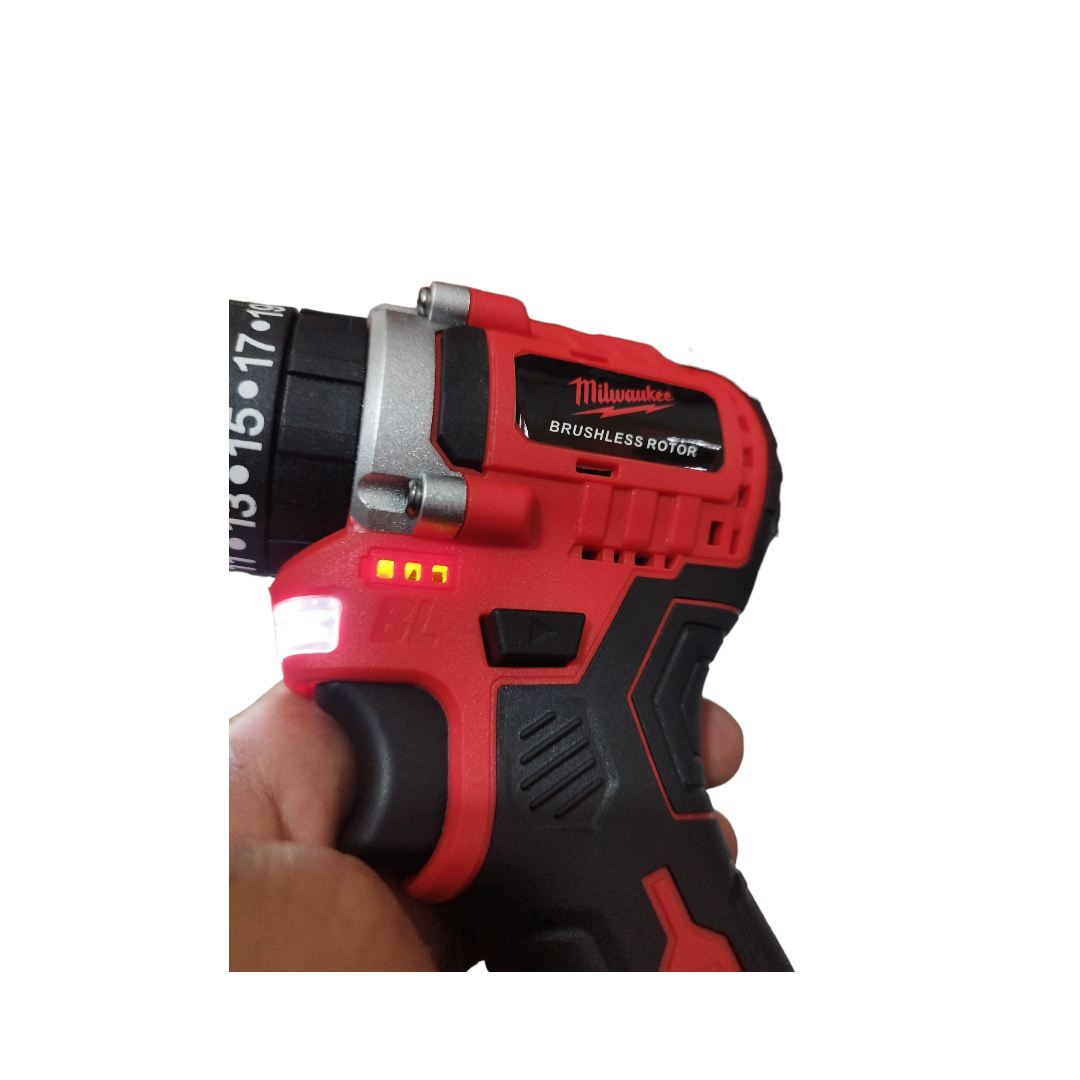 دریل پیچ گوشتی شارژی  600وات میلواکی مدل M36FUEL -PSHمجموعه 24 عددی